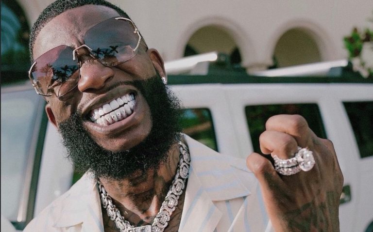 Gucci Mane Gets GRILLS worth $250 - YARDHYPE