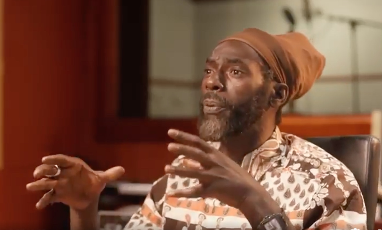 Buju Banton Issues 'Strong' Warning to Jamaicans - Video