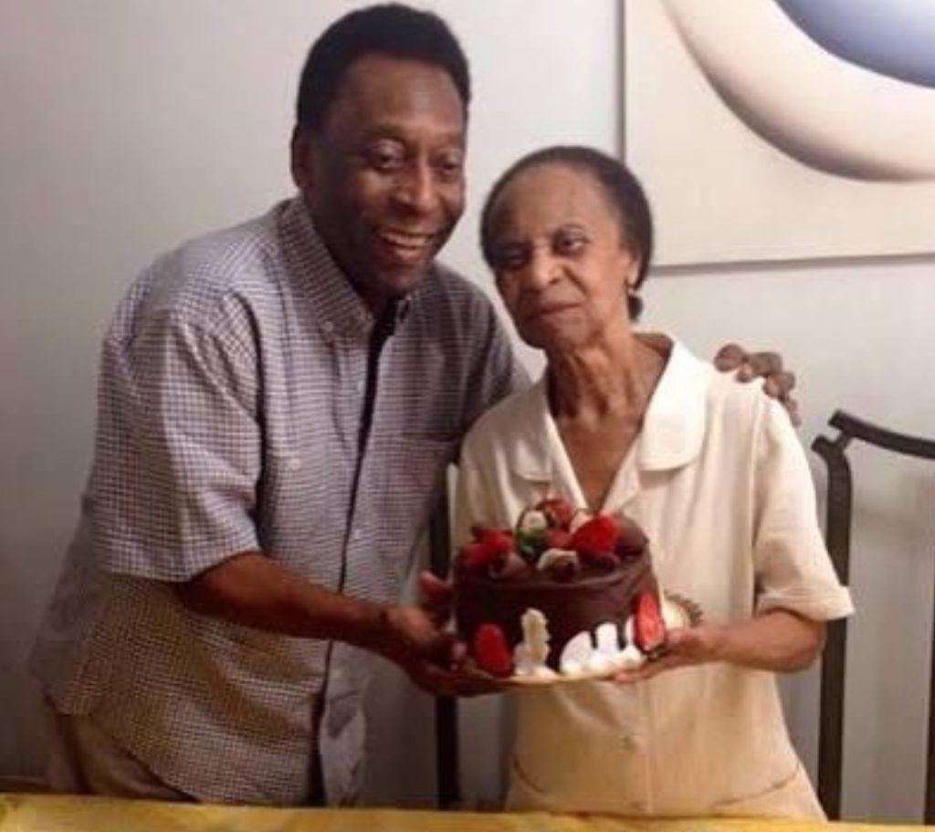 Pele's Mother Still Alive at 100-Y-O – YARDHYPE