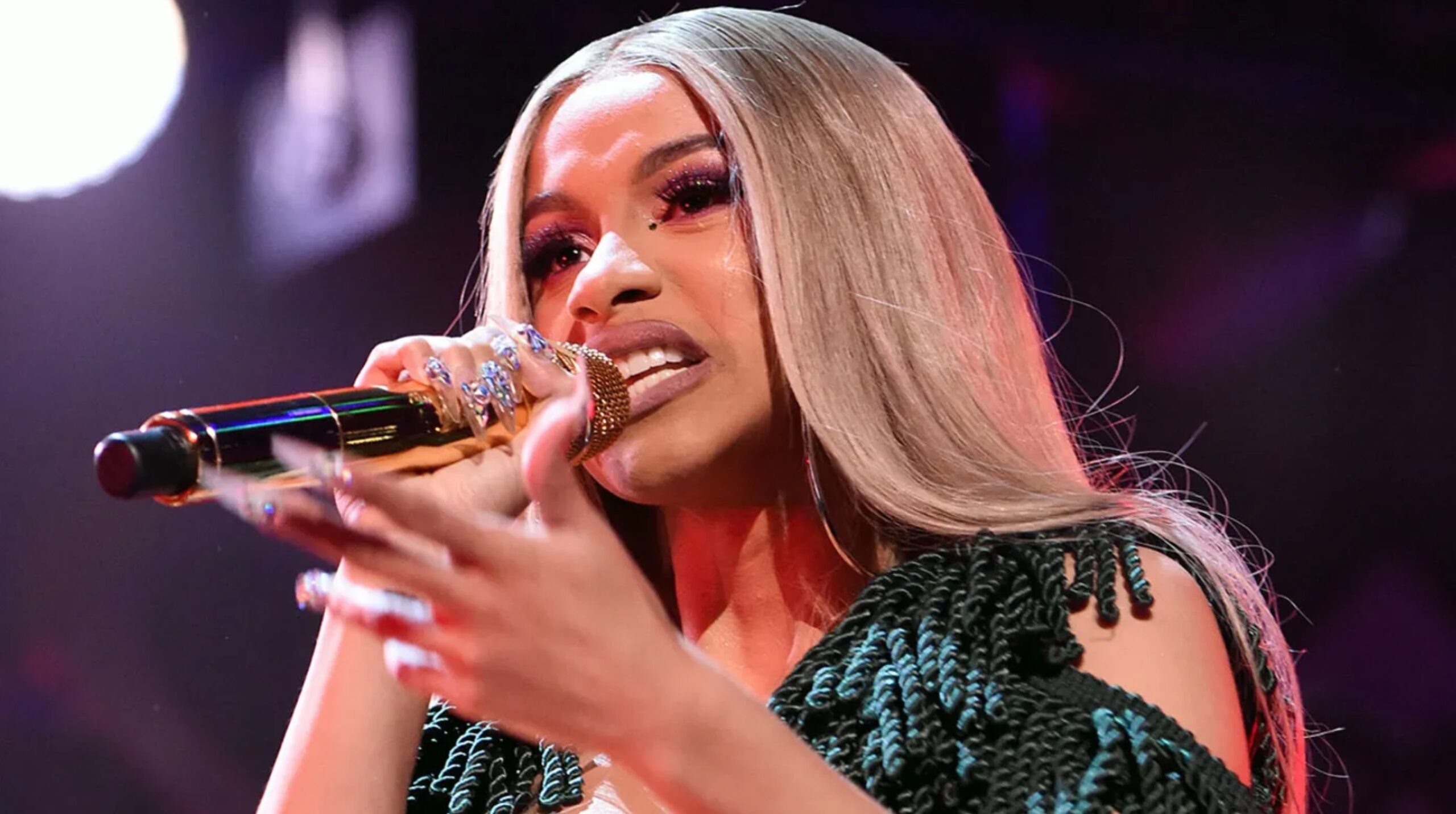 Cardi B Goes Off On Her Fans For Sparking Reunion Rumours With Offset,