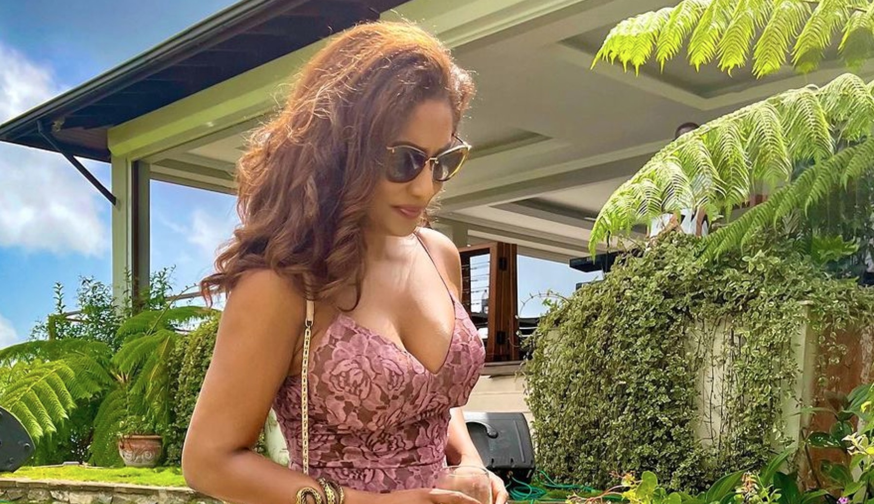 Lisa Hanna Responds to Criticism About Her Clothing Choice: “Unnu Stop Watch Weh Mi A Wear“ – Video