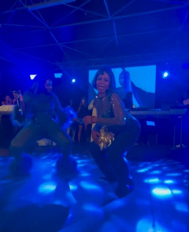 Spice Makes 61YO ‘Whine and Go Down’ On Stage “Yes muma” – Video