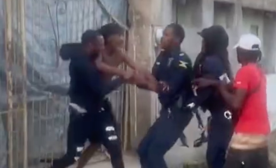 Police vs Male Fight: Dramatic Showdown - Watch Video