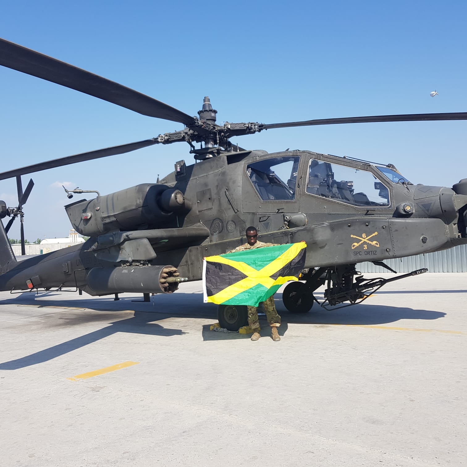 Jamaican Military Pilots Represent Jamaica Aboard Apache and CH-47 ...